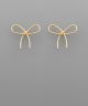GS TEXTURED WIRE BOW EARRING